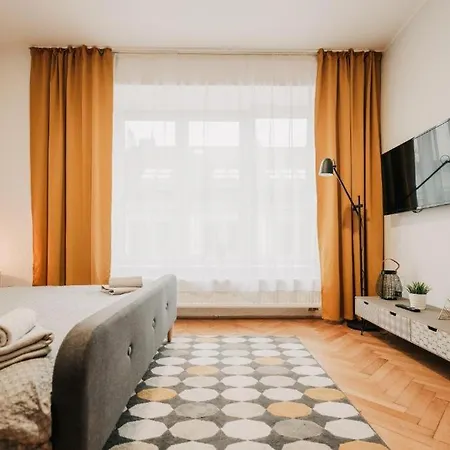 Citybeat Apartments, 400M From The Square Plzen Exterior photo