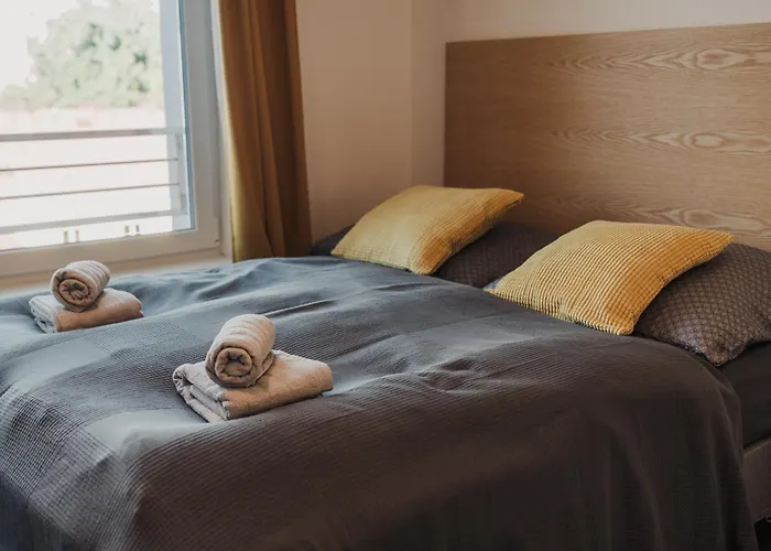 Citybeat Apartments, 400M From The Square