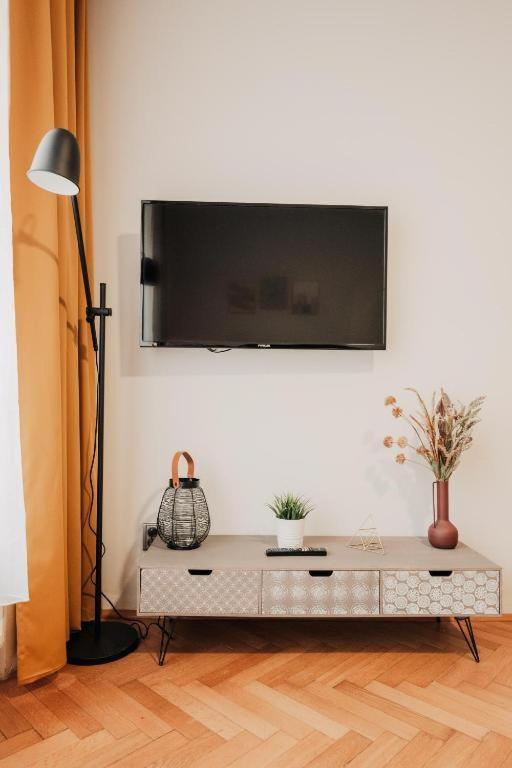 Citybeat Apartments, 400m From The Square