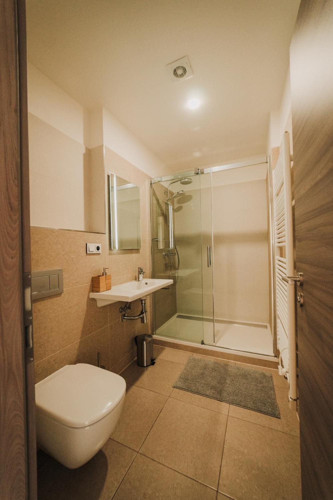 Citybeat Apartments, 400m From The Square Apartment