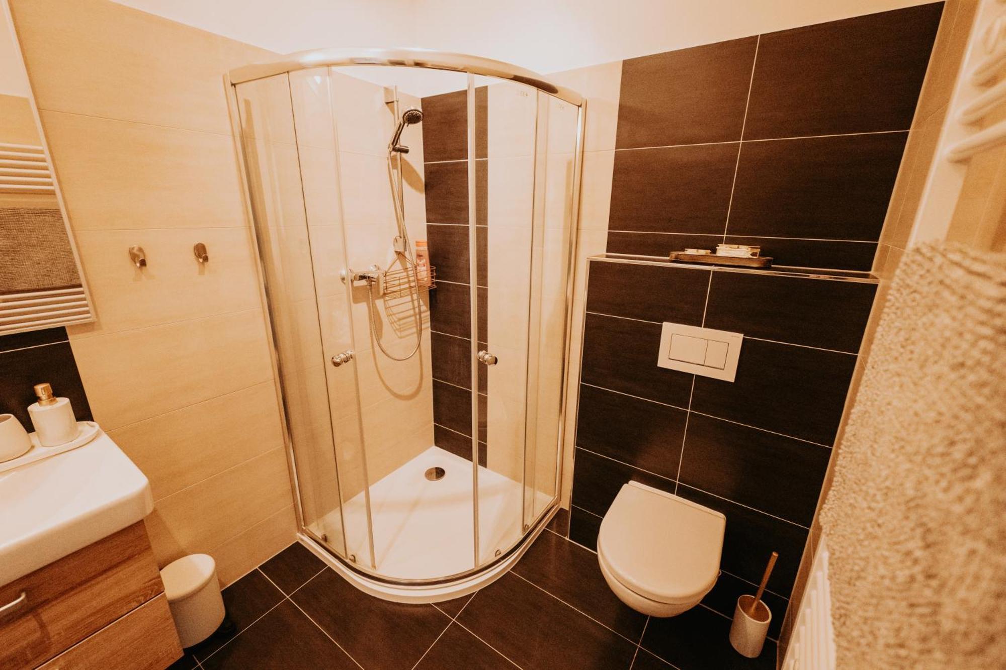 Citybeat Apartments, 400m From The Square Apartment Plzen